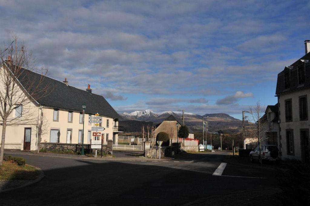 Auberge De La Providence Saint-Donat Exteriör bild