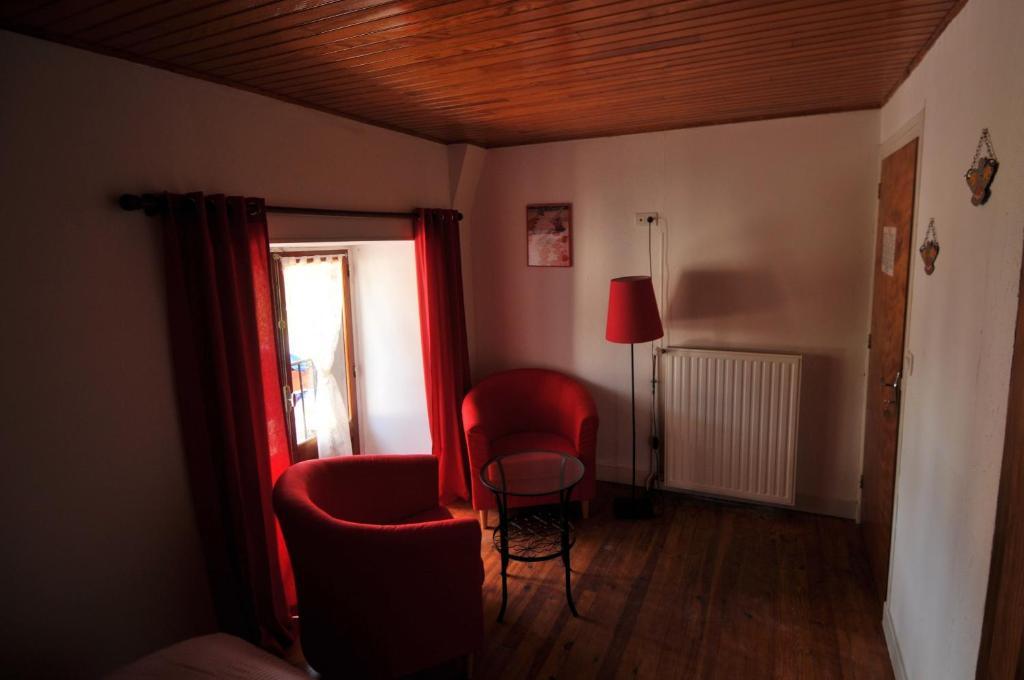 Auberge De La Providence Saint-Donat Exteriör bild
